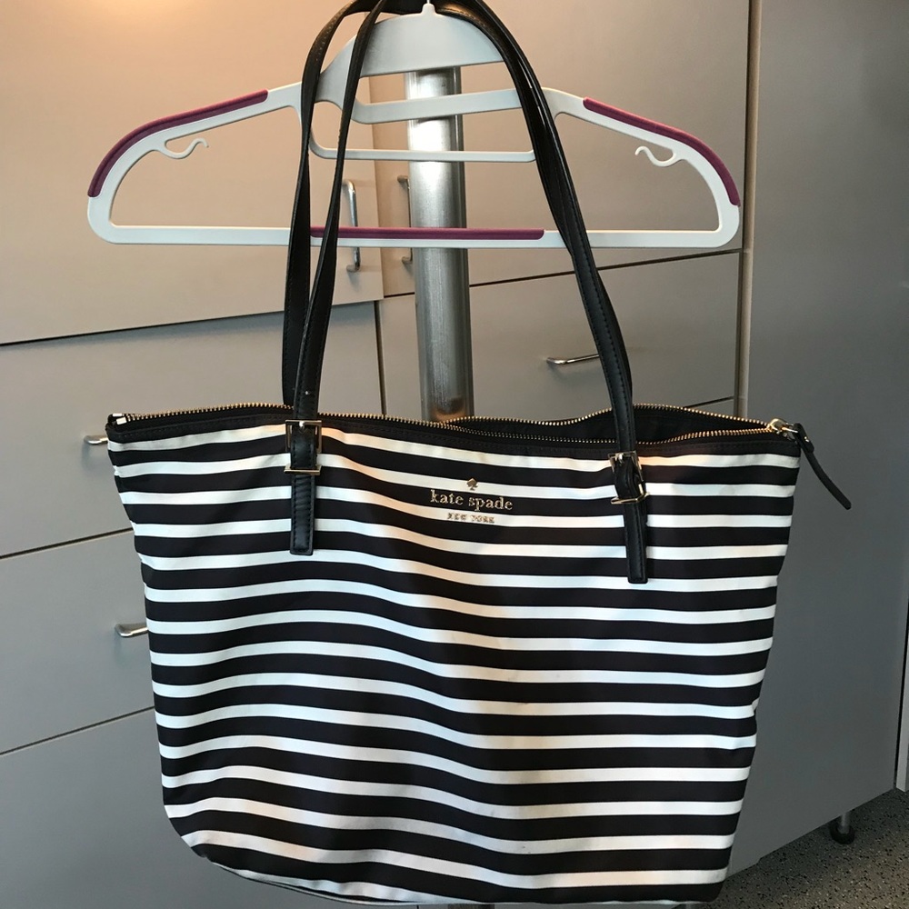 Kate spade tote great condition